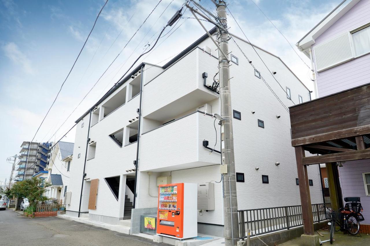 Raku Apartment Фуджисава Екстериор снимка